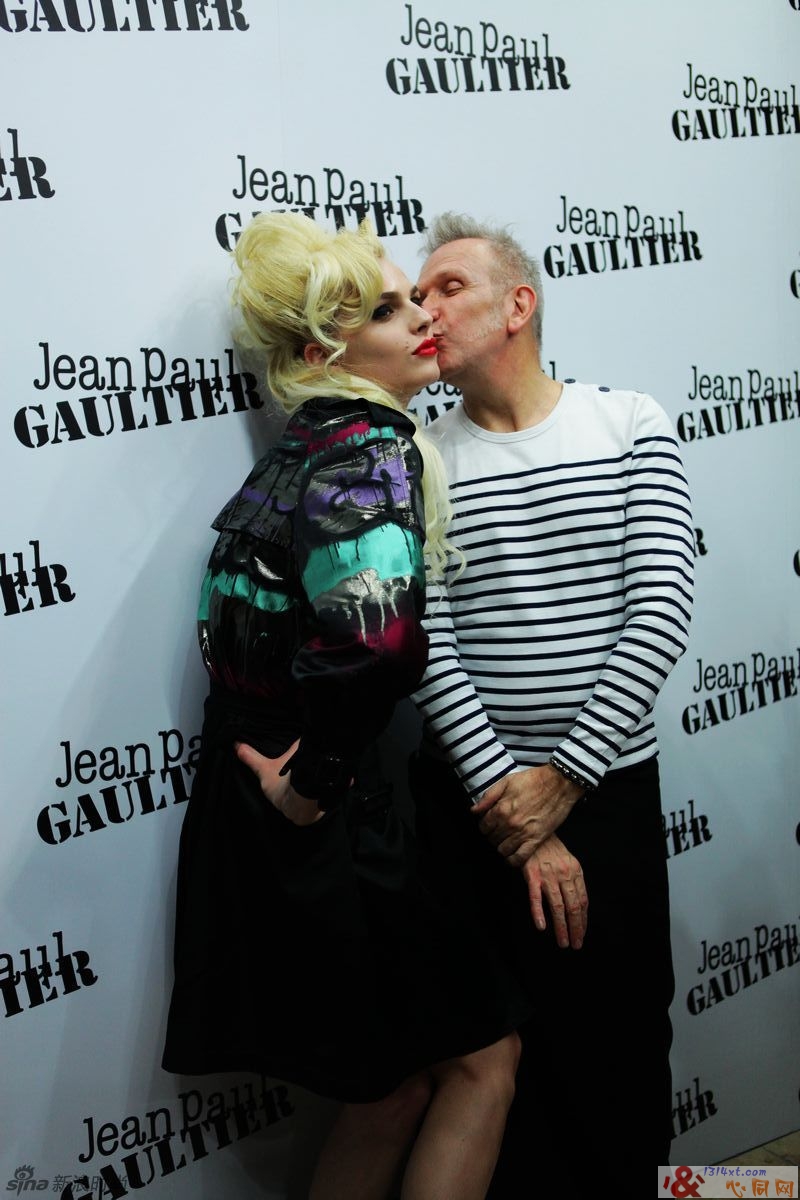 ģ֥(Andrej Pejic)“ʱͯ”Jean Paul GaultierҮ“һ”